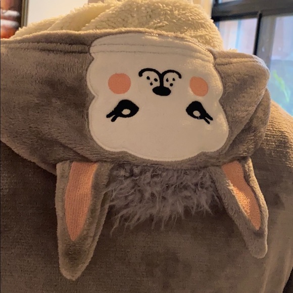 2/$50 Llama Hoodie Robe - Picture 4 of 6